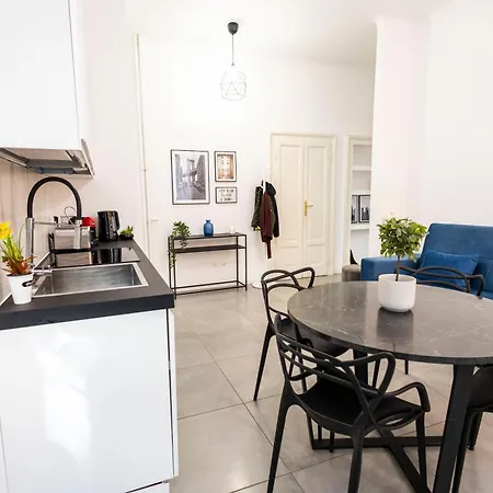 Macchi Charming By 101flats Lejlighed *