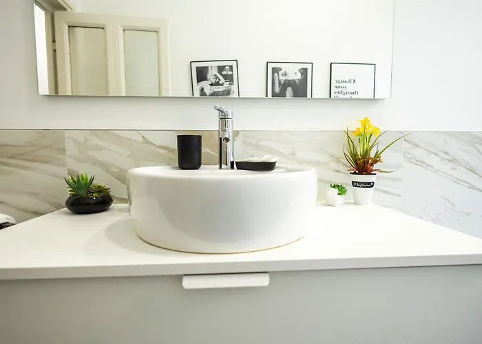 Macchi Charming By 101flats Apartment